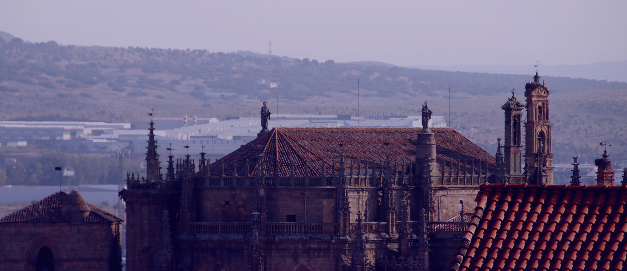 Foto de la parte superior de la nueva catedral.